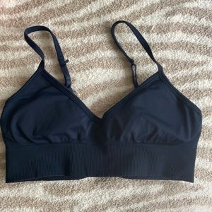 Lululemon ebb to street bra